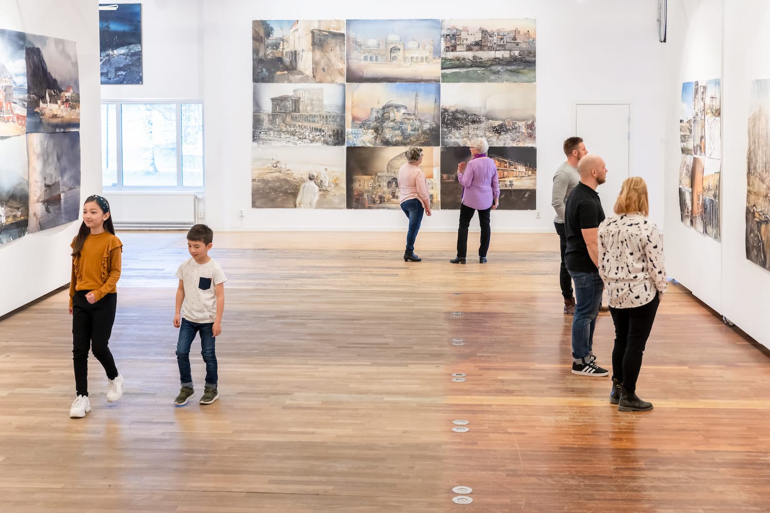 Sandgrund Lars Lerins konsthall i Karlstad i närheten av First Camp Skutberget.