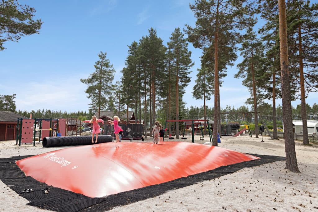 Girls on the trampoline, playground Bø - Telemark