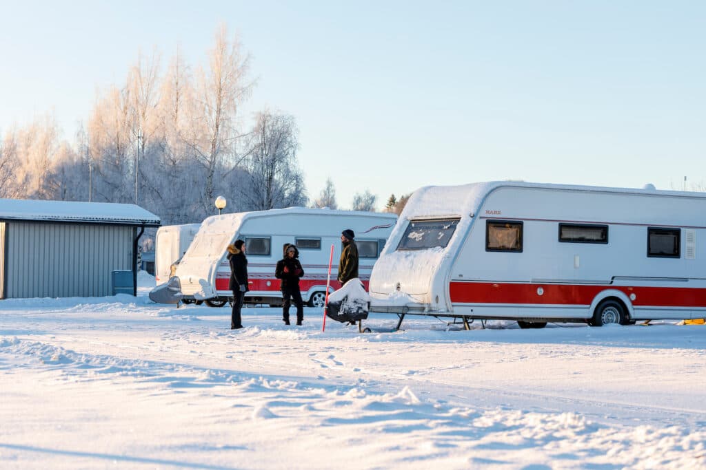 Vinter på First Camp Björknäs - Boden Camping