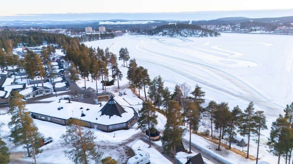 Vintervyer över campingen Ansia - Lycksele