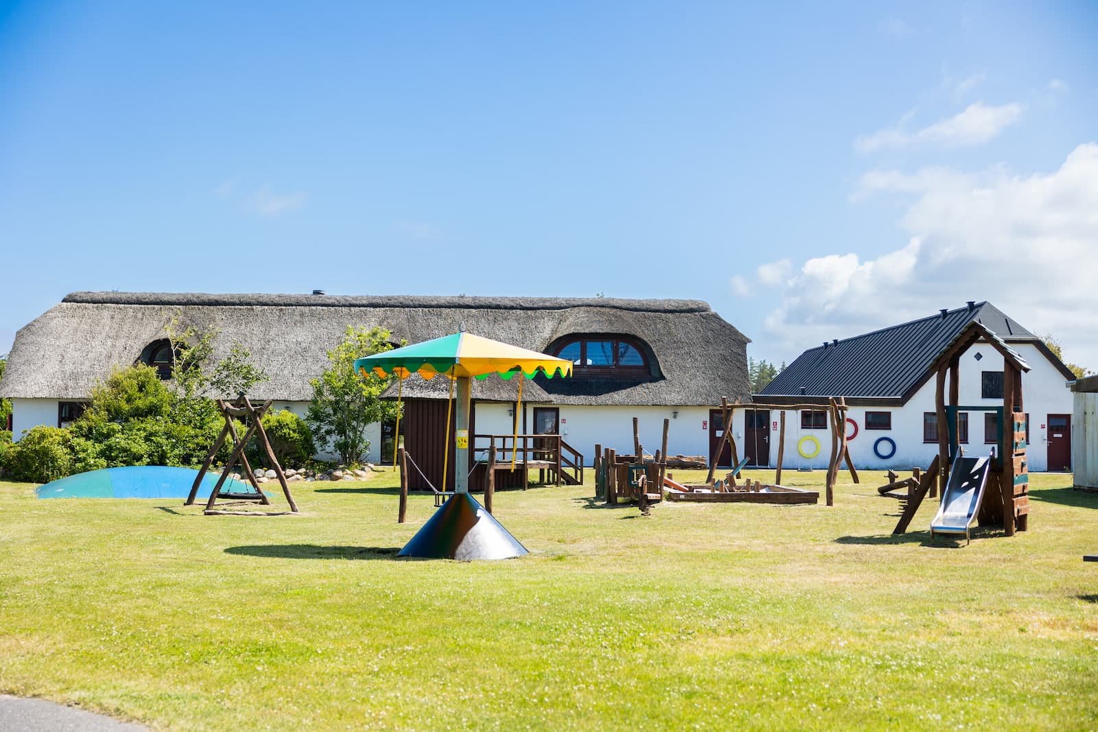 Long-term seasonal camping at First Camp Klim Strand – Nordvestkysten