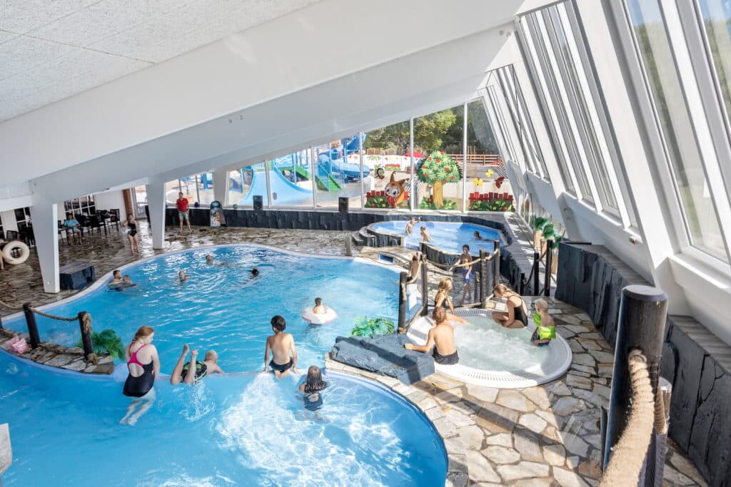 Camping med badeland på Fyn på First Camp Bøsøre Strand – Fyn